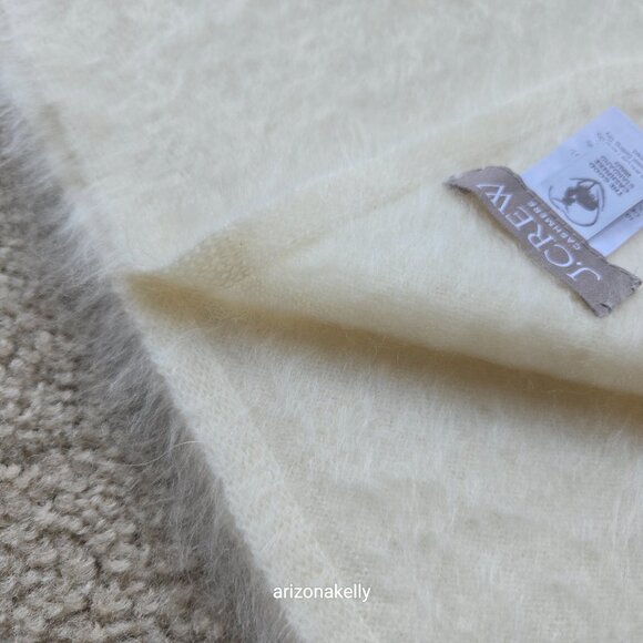 NWOT J. Crew Brushed Cashmere Scarf in Cream/Ivory Luxe Fuzzy - Picture 5 of 16